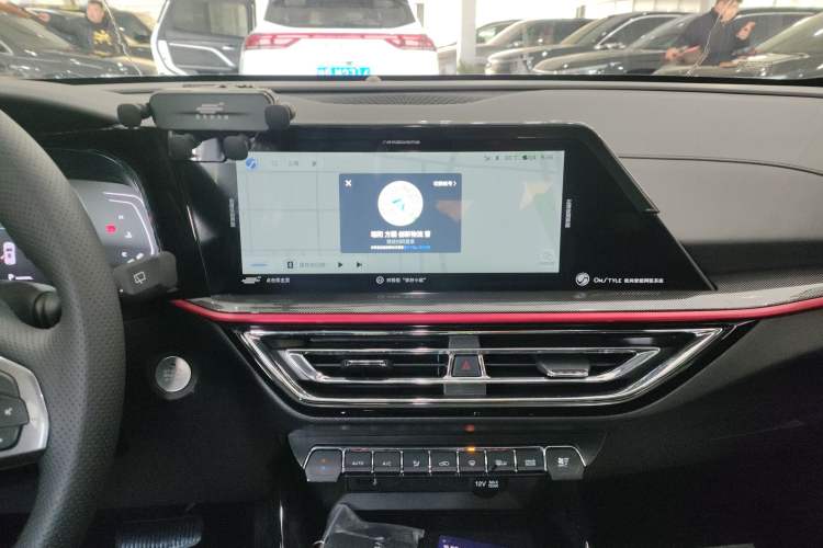 Used Oshan X5 2023 Enjoy Edition 1.5T DCT Deluxe Model
