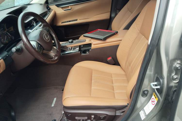 Used Lexus ES 2015 200 Elite Edition
