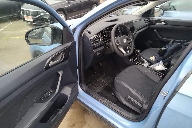 Used Volkswagen Tharu 2025 NewRui 300TSI Prestige Edition