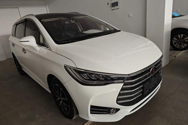 Used BYD Song MAX 2017 1.5T Automatic Smart Connect Elite 7-Seater
