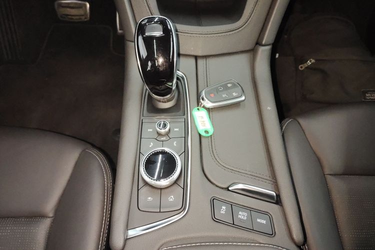 Used Cadillac XT6 2025 2.0T Six-Seater All-Wheel-Drive Prestige Executive Black Label Version
