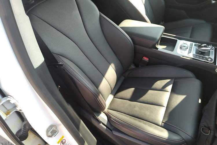 Used BYD Tang New Energy 2018 DM 2.0T All-Wheel Drive Smart Connectivity Luxury Model 7 Seats China V Emission Standard