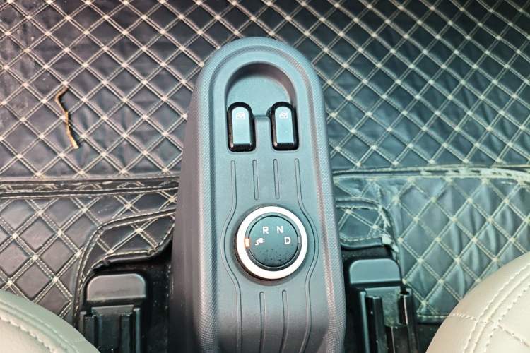 Used Wuling Hongguang MINIEV 2021 Macaron Fashion Model Lithium Iron Phosphate