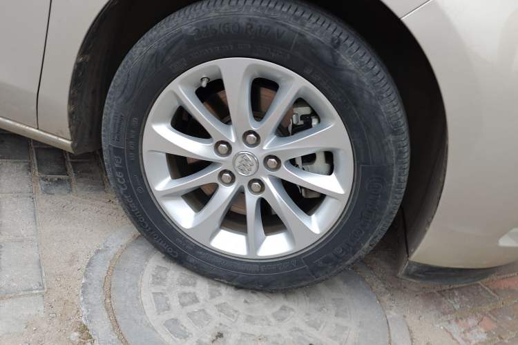 Used Buick GL8 2018 ES 28T Comfort Model China VI Standard