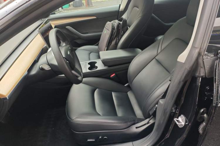 Used Tesla Model 3 2022 Rear-Wheel-Drive Version
