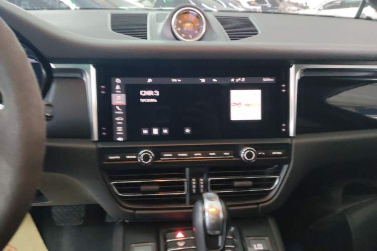 Used Porsche Macan 2018 Macan 2.0T
