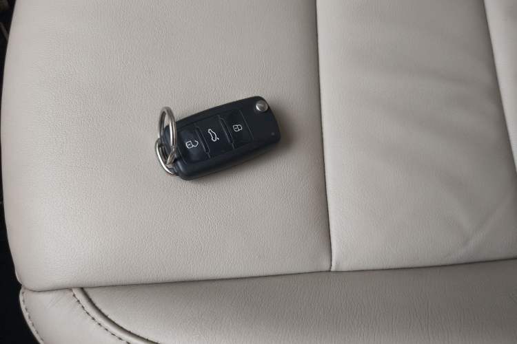 Used Skoda Superb 2013 1.8 TSI Manual MingShi Edition
