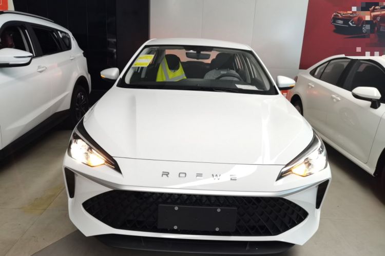 Used Roewe i5 2026 Model 1.5L Manual Comfort Version