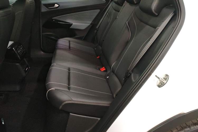 Used Volkswagen ID.4 X 2023 Pure Long-Range Version