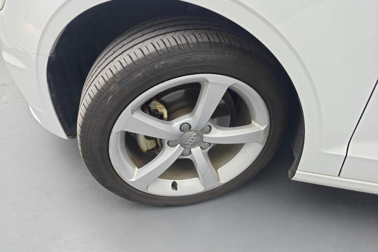 Used Audi A3 2014 Limousine 35 TFSI Automatic Comfort Model