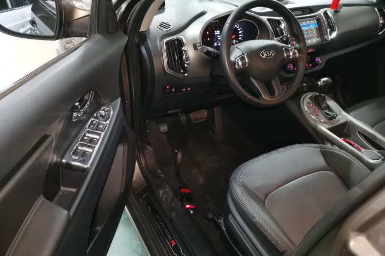 Used Kia Sportage R 2015 2.0L Automatic Two-Wheel Drive GLS
