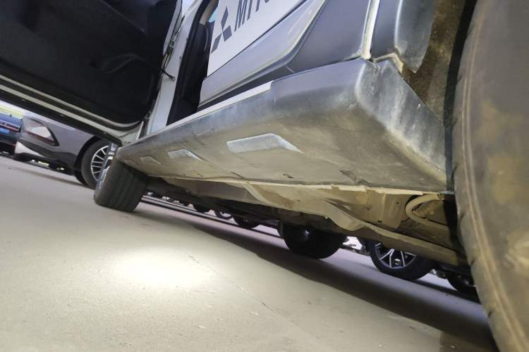 Used Mitsubishi Outlander 2018 2.0L Two-Wheel Drive Glory Edition 5 Seats
