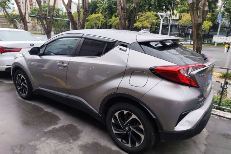 Used Toyota IZOA 2018 2.0L Yichi Version China VI Standard
