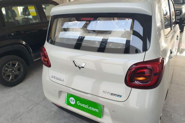 Used Wuling Hongguang MINIEV 2025 Four-Door Version Advanced Edition
