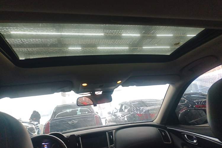 Used Infiniti Q50L 2018 2.0T Comfort Edition China VI Standard