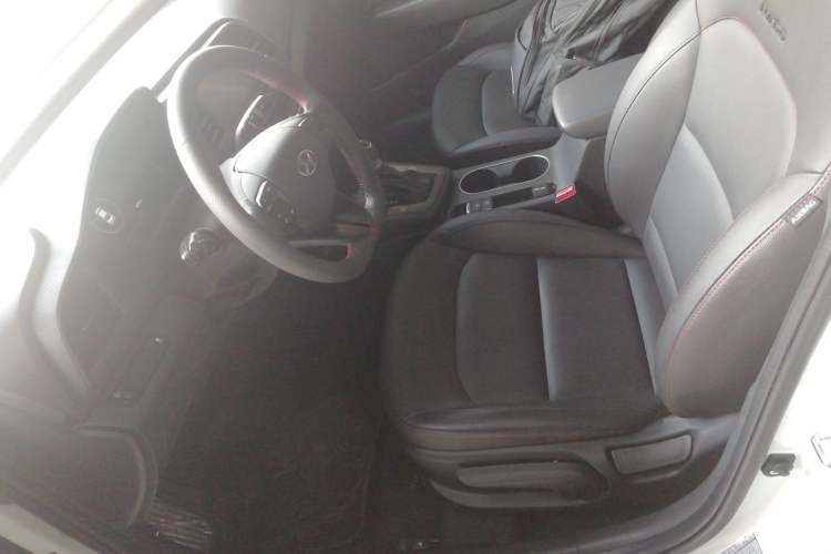 Used Hyundai Elantra 2019 1.4T Dual-Clutch Xuan Dong · Dynamic Model
