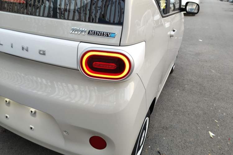 Used Wuling Hongguang MINIEV 2024 3rd Generation 215km Youth Edition
