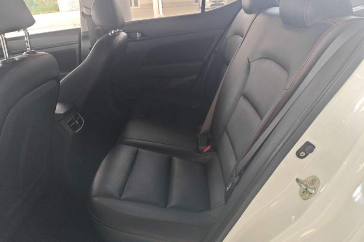 Used Hyundai Elantra 2018 1.4T Dual-Clutch Xuan Dong · Dynamic Edition
