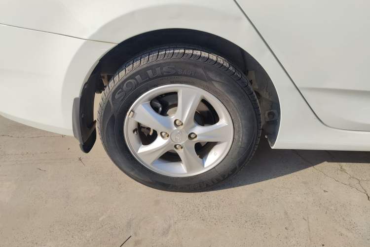 Used Hyundai Verna 2014 1.4L Manual Smart GLS Trim
