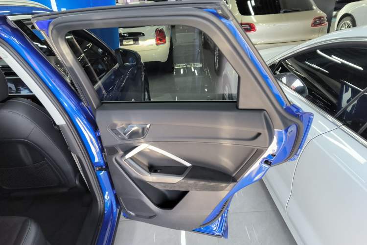 Used Audi Q3 2020 35 TFSI Ambition Dynamic Edition
