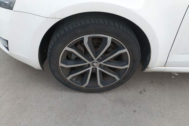 Used Skoda Octavia 2016 1.6L Automatic Smart Drive Edition