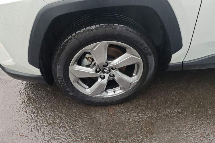 Used Toyota RAV4 2022 2.0L CVT Two-Wheel Drive Fashion Edition
