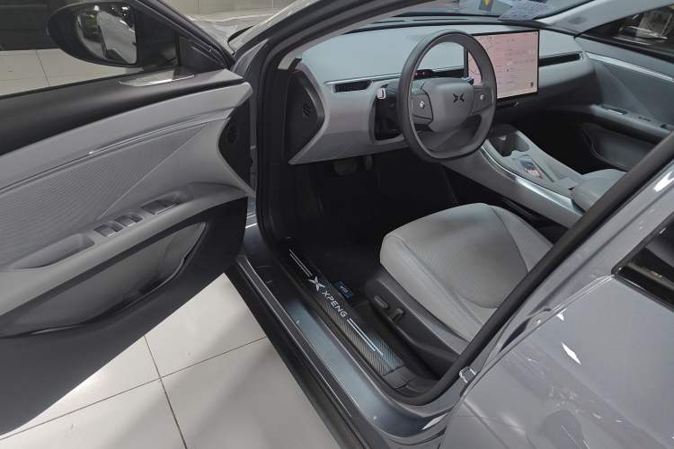 Used XPeng MONA M03 2024 620 with Ultra-Long Range
