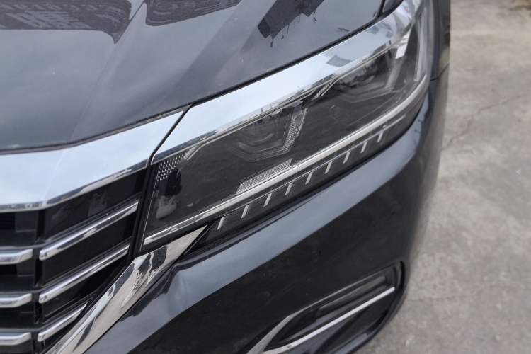 Used Volkswagen Passat 2020 330TSI Luxury Edition China VI
