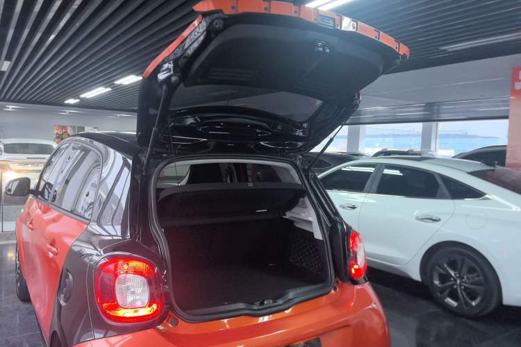 Used  forfour 2018 1.0L 52kW Passion Edition