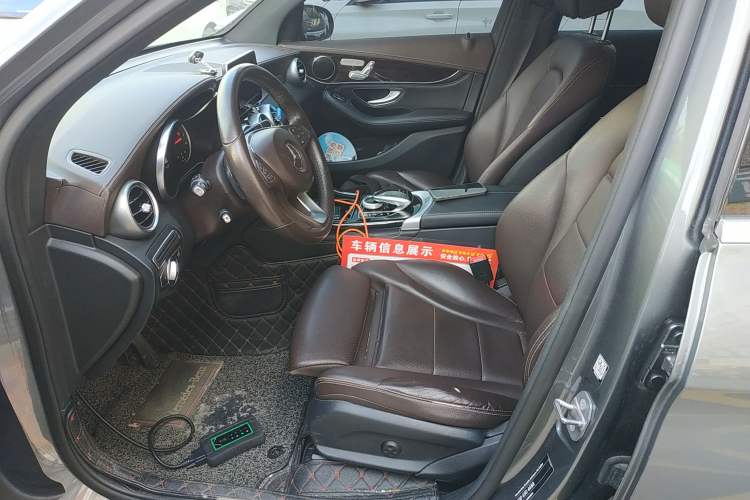 Used Mercedes-Benz GLC 2018 GLC 260 4MATIC Dynamic Edition
