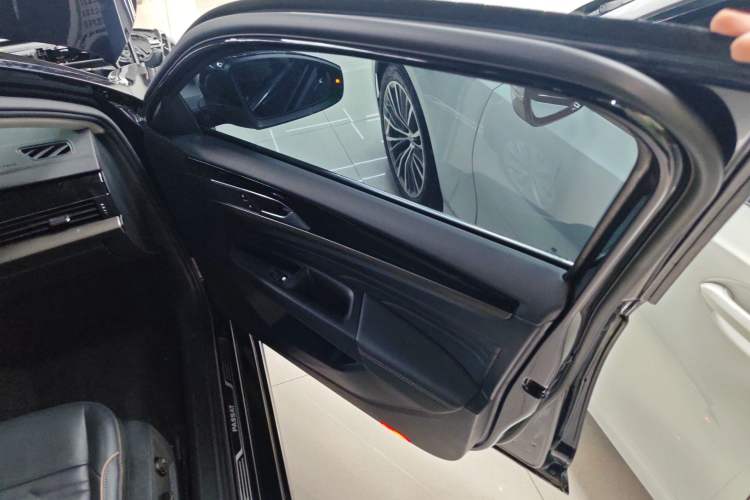 Used Volkswagen Passat 2019 330TSI Elite Edition China VI
