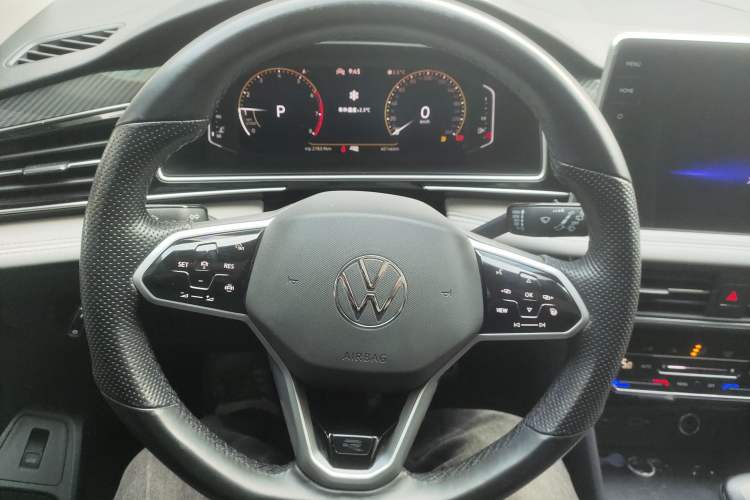 Used Volkswagen Tiguan L 2022 330TSI Automatic Two-Wheel Drive R-Line Enhanced Edition