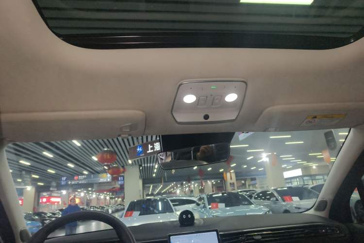 Used Nio ES8 2020 415 KM Signature Edition 7-Seater Version
