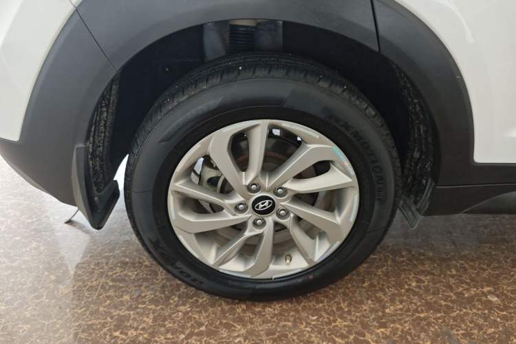 Used Hyundai Tucson 2015 1.6T Dual-Clutch Two-Wheel-Drive Smart Model
