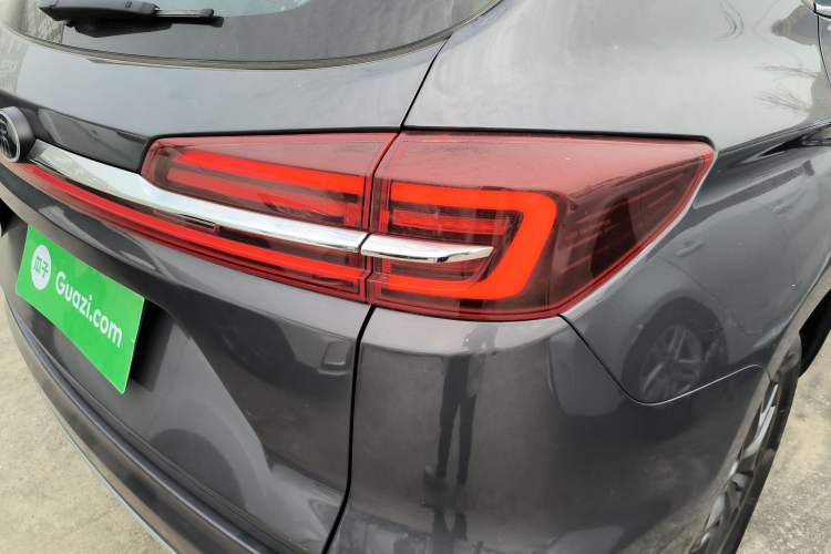 Used BYD Song 2021 Classic Edition 1.5T Automatic Elite Model
