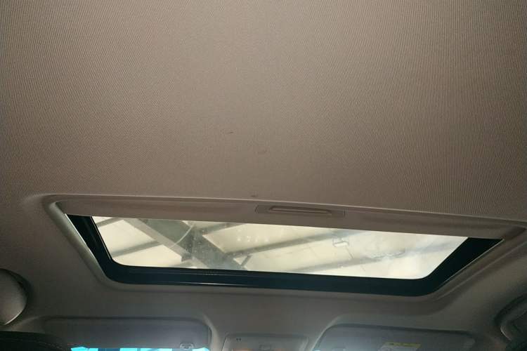 Used Chevrolet Monza 2020 Light Hybrid Redline 320T Dual-Clutch Thrilling Edition
