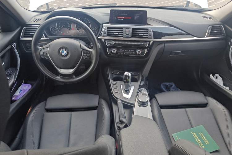 Used BMW 3 Series 2019 320Li Fashion Model
