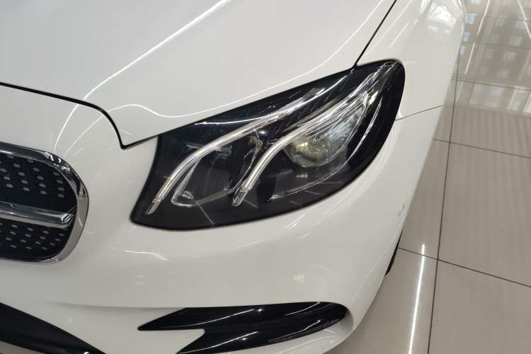 Used Mercedes-Benz E-Class 2017 Facelift E 200 Sport 4MATIC
