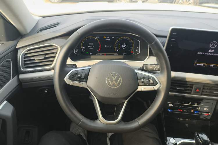 Used Volkswagen Tayron 2024 300TSI Two-Wheel-Drive Luxury Plus Advanced Version