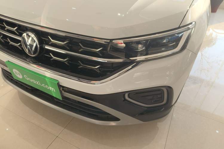 Used Volkswagen Tayron 2024 300TSI Two-Wheel-Drive Luxury Plus Advanced Version