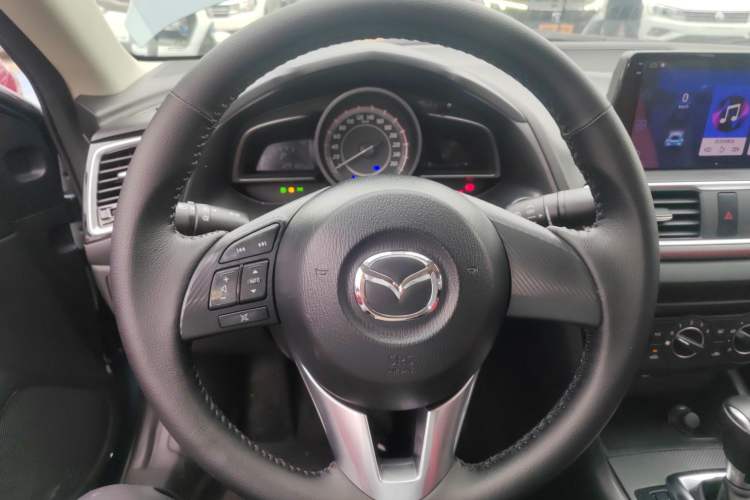 Used Mazda Mazda 3 Axela 2016 Sedan 1.5L Automatic Comfort Model
