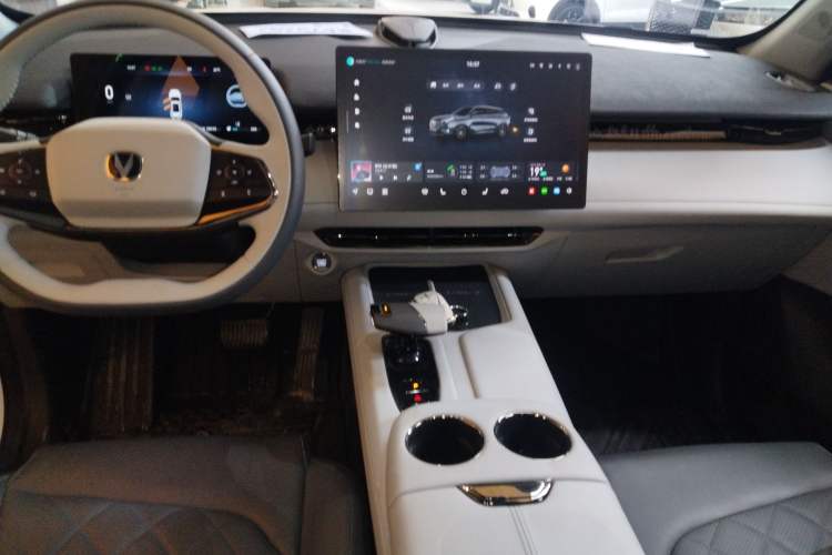 Used Changan UNI-Z New Energy 2024 Blue Whale Smart Electric iDD 125km Excellence Model