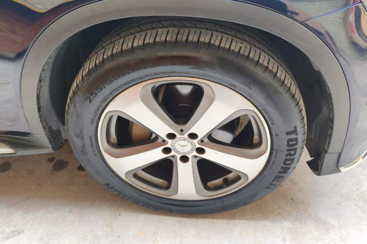 Used Mercedes-Benz GLC 2017 GLC 260 4MATIC Luxury Model
