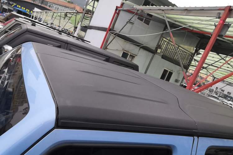 Used  BJ40 2023 2.0T Automatic Four-Wheel Drive Urban Hunter Edition Chivalrous Type
