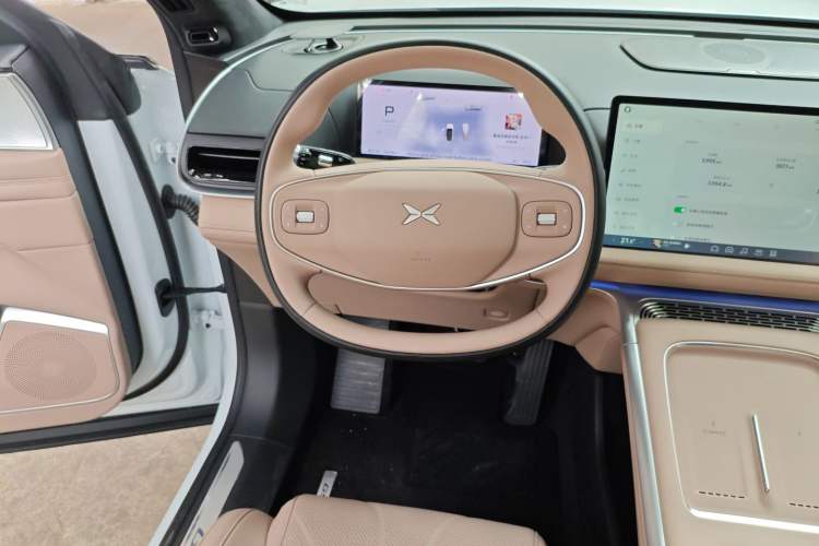 Used XPeng G9 2025 725 with Ultra-Long Range Max