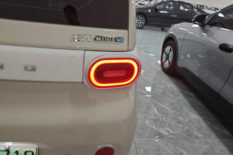 Used Wuling Hongguang MINIEV 2024 3rd Generation 215km Youth Edition