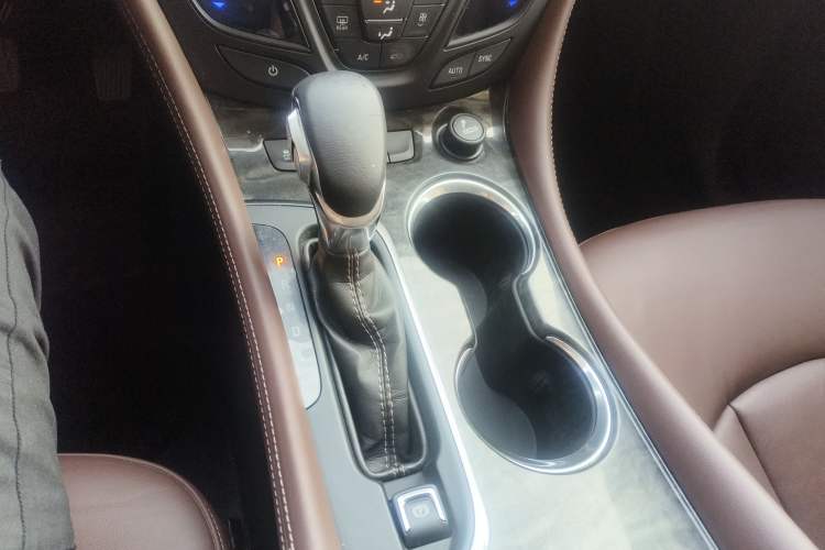 Used Buick Envision 2014 28T Four-Wheel Drive Elite Model