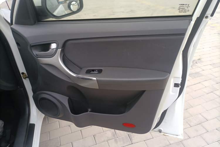 Used Chery Tiggo 3 2014 1.6L Manual Zhishang Edition
