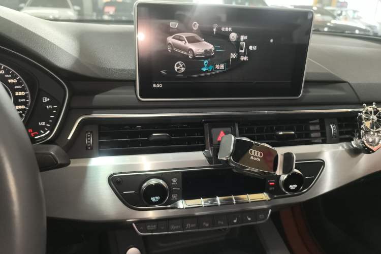 Used Audi A4L 2019 40 TFSI Fashion Edition China VI Emission Standard