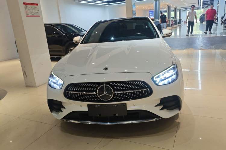 Used Mercedes-Benz E-Class 2021 Restyled E 300 L Sporty and Stylish Edition
